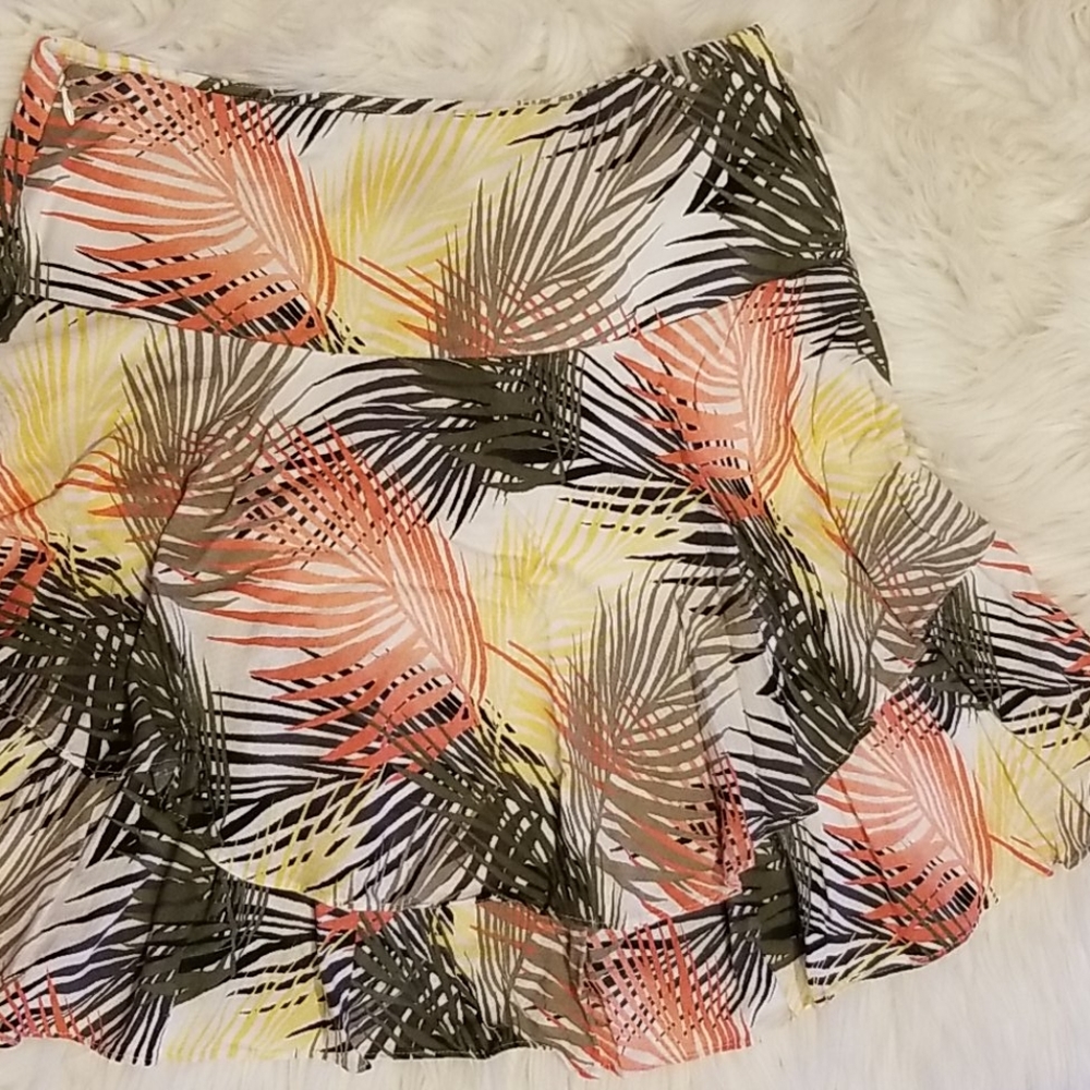 White House Black Market skirt